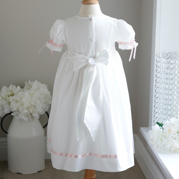 Strasburg Dress Smocked White with Pink Trim Size 3 Special Occassion Portrait - Picture 6 of 6